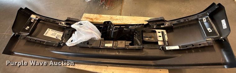 image for item DT6652 2025 Ford F350 bumper