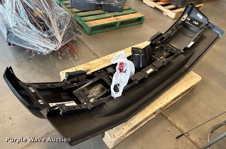 image for item DT6652 2025 Ford F350 bumper