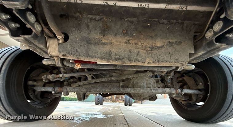 image for item DT6654 2012 Ford F550 truck cab and chassis