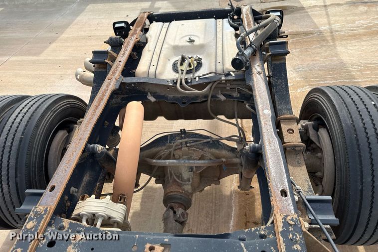 image for item DT6654 2012 Ford F550 truck cab and chassis