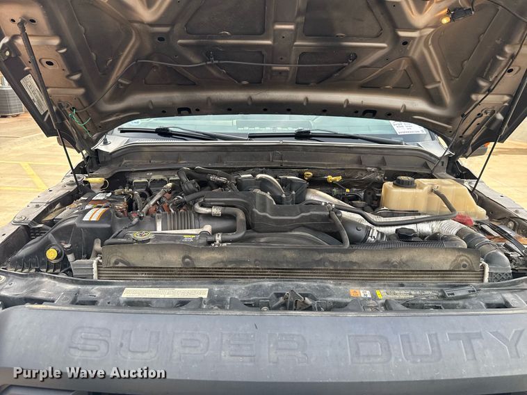 image for item DT6654 2012 Ford F550 truck cab and chassis