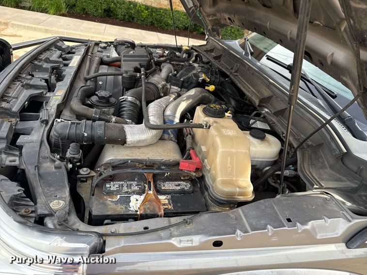 image for item DT6654 2012 Ford F550 truck cab and chassis