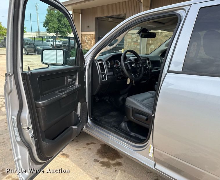 image for item DT6655 2019 Dodge Ram 1500 Classic  Quad Cab pickup truck