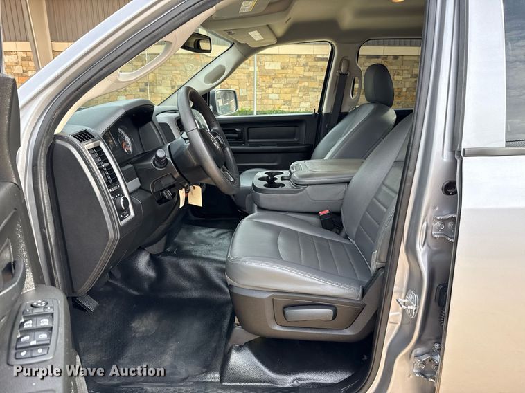 image for item DT6655 2019 Dodge Ram 1500 Classic  Quad Cab pickup truck