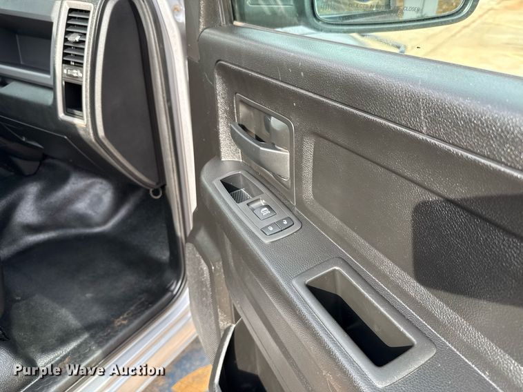 image for item DT6655 2019 Dodge Ram 1500 Classic  Quad Cab pickup truck