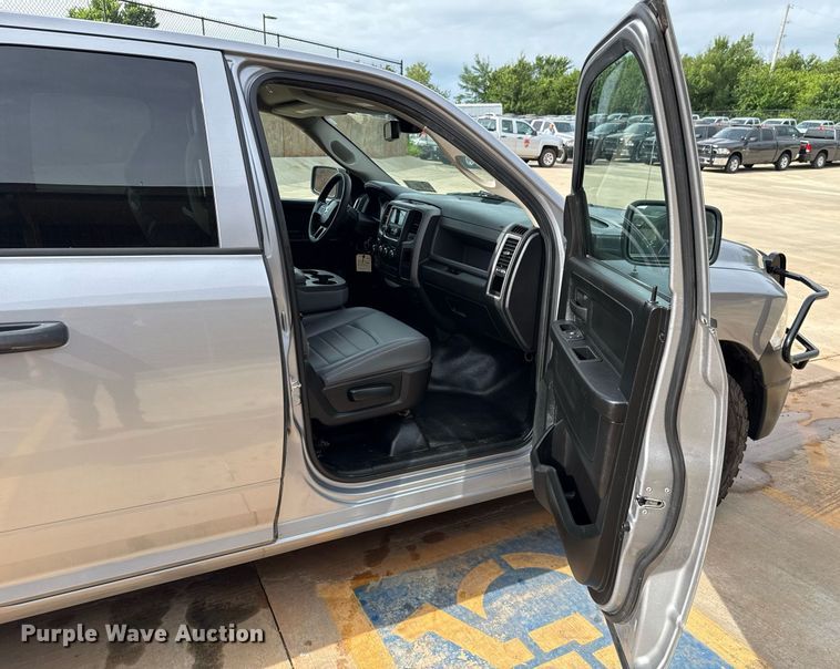 image for item DT6655 2019 Dodge Ram 1500 Classic  Quad Cab pickup truck