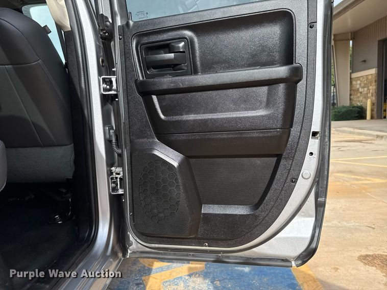 image for item DT6655 2019 Dodge Ram 1500 Classic  Quad Cab pickup truck