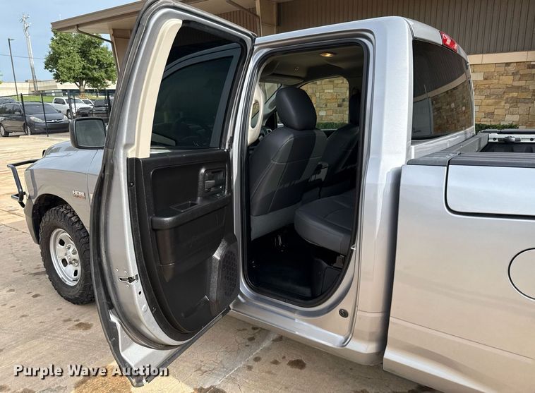 image for item DT6655 2019 Dodge Ram 1500 Classic  Quad Cab pickup truck