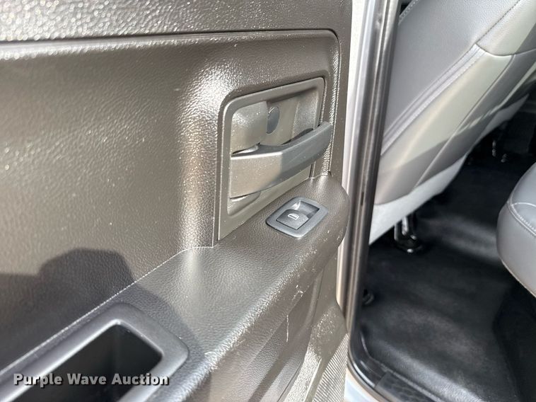 image for item DT6655 2019 Dodge Ram 1500 Classic  Quad Cab pickup truck