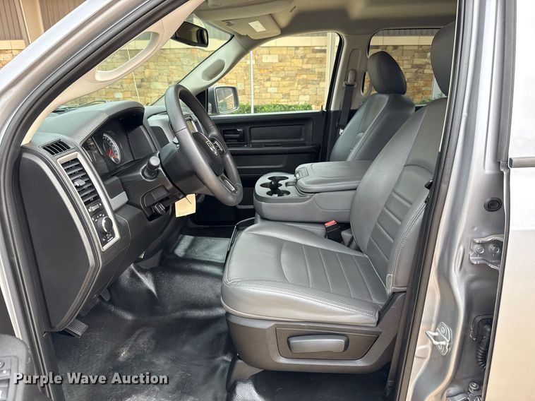 image for item DT6656 2019 Dodge Ram 1500 Crew Cab pickup truck