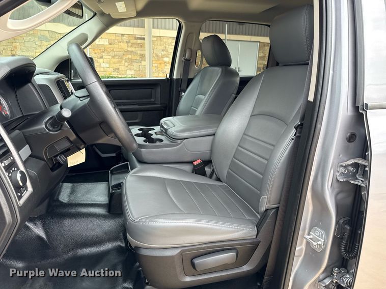 image for item DT6656 2019 Dodge Ram 1500 Crew Cab pickup truck