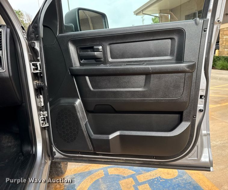 image for item DT6656 2019 Dodge Ram 1500 Crew Cab pickup truck