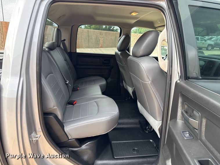 image for item DT6656 2019 Dodge Ram 1500 Crew Cab pickup truck