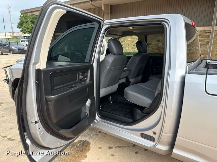 image for item DT6656 2019 Dodge Ram 1500 Crew Cab pickup truck