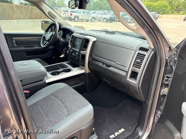 image for item DT6657 2019 Dodge Ram 1500 Crew Cab pickup truck