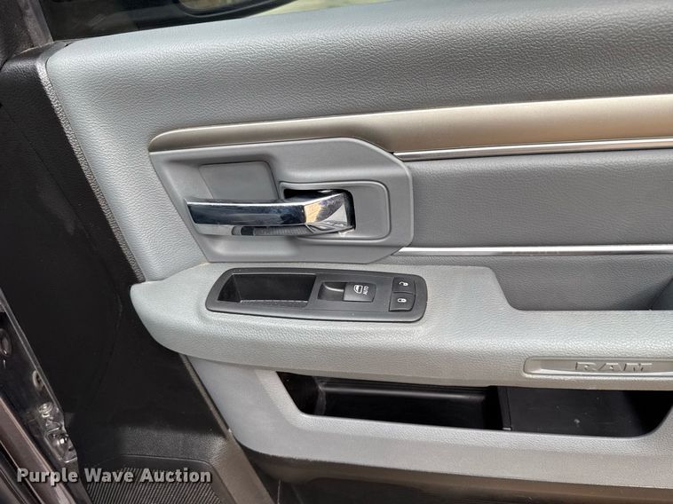 image for item DT6657 2019 Dodge Ram 1500 Crew Cab pickup truck