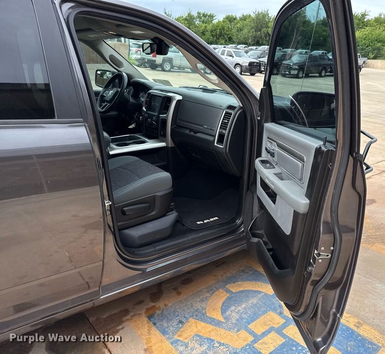 image for item DT6657 2019 Dodge Ram 1500 Crew Cab pickup truck