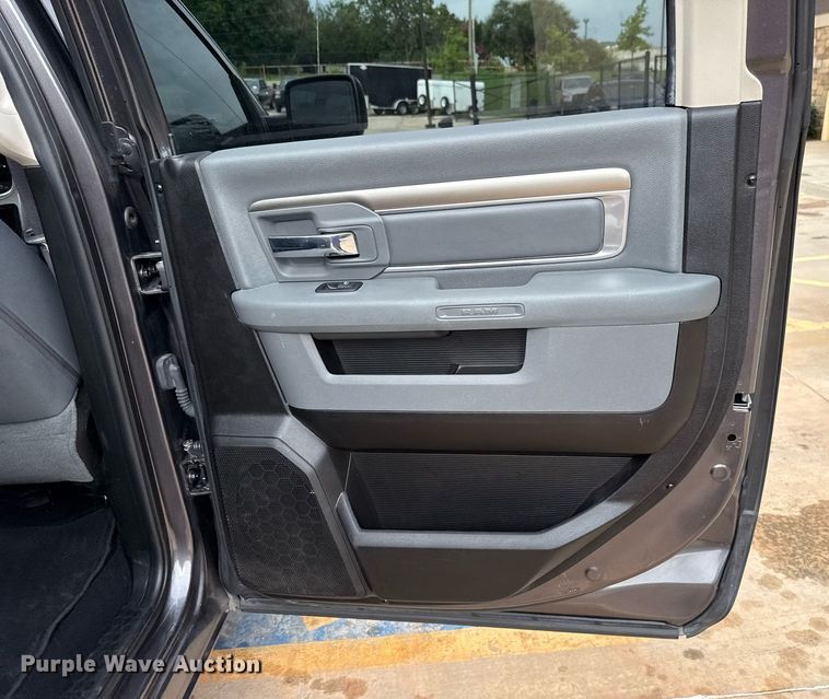 image for item DT6657 2019 Dodge Ram 1500 Crew Cab pickup truck