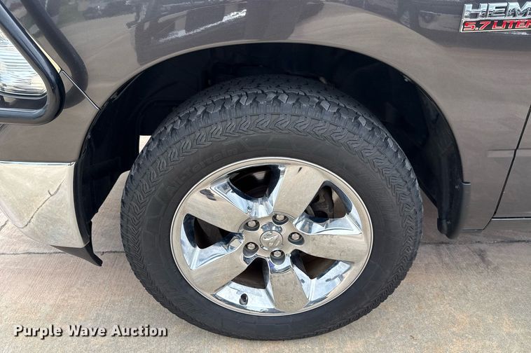 image for item DT6657 2019 Dodge Ram 1500 Crew Cab pickup truck