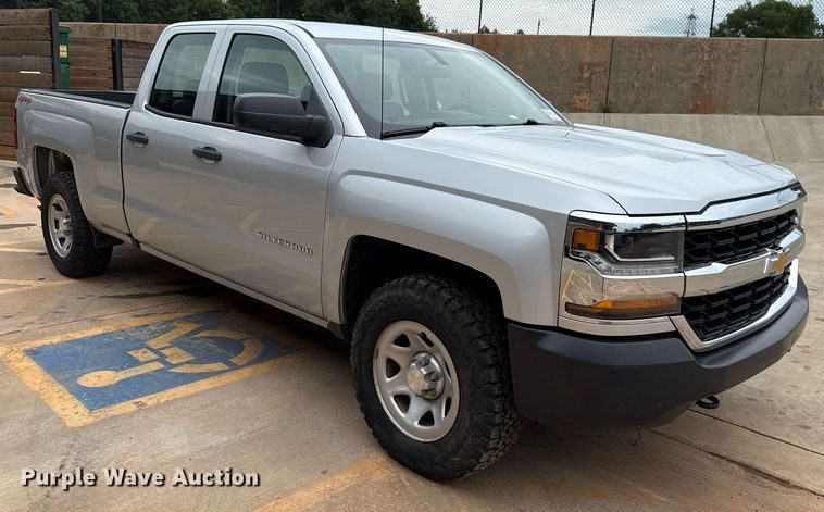 image for item DT6660 2017 Chevrolet Silverado 1500 Double Cab pickup truck