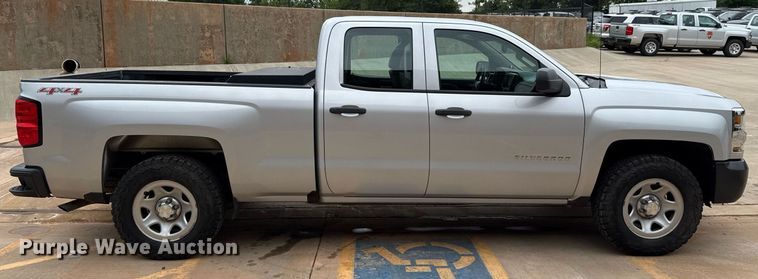 image for item DT6660 2017 Chevrolet Silverado 1500 Double Cab pickup truck