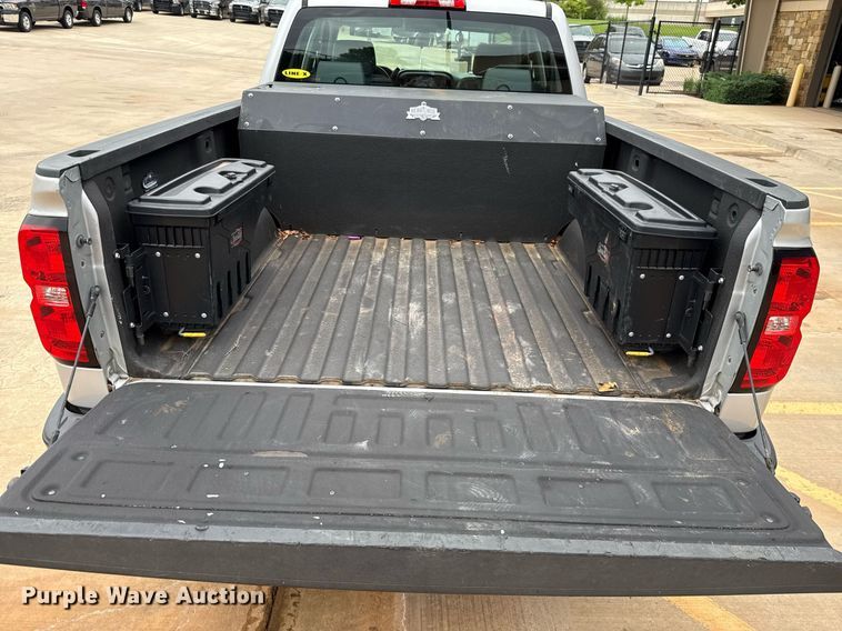 image for item DT6660 2017 Chevrolet Silverado 1500 Double Cab pickup truck