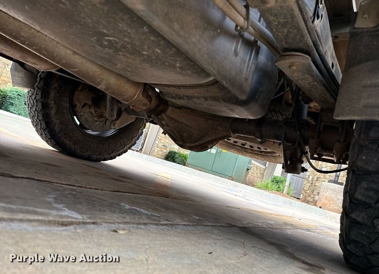 image for item DT6660 2017 Chevrolet Silverado 1500 Double Cab pickup truck