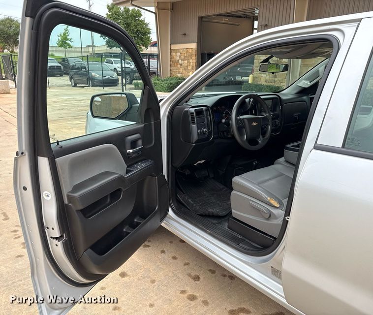 image for item DT6660 2017 Chevrolet Silverado 1500 Double Cab pickup truck