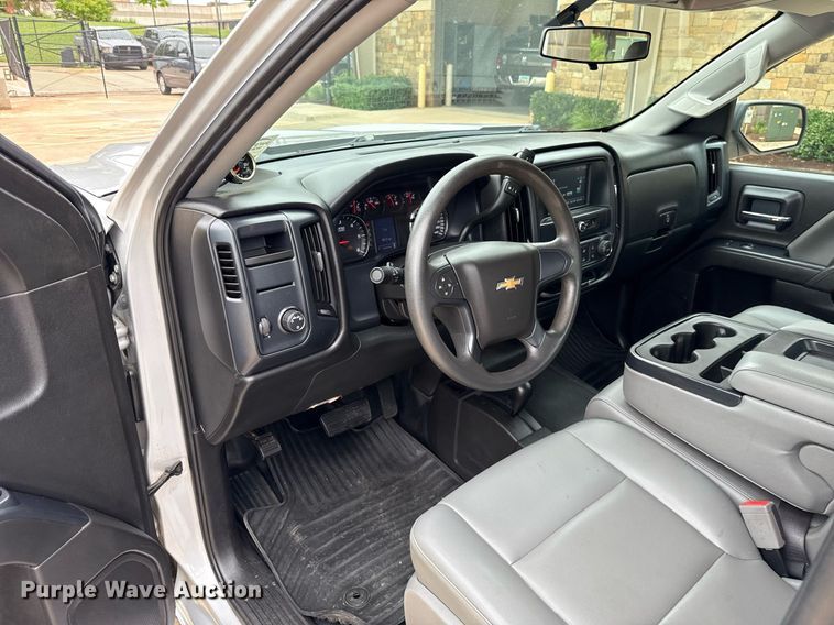 image for item DT6660 2017 Chevrolet Silverado 1500 Double Cab pickup truck