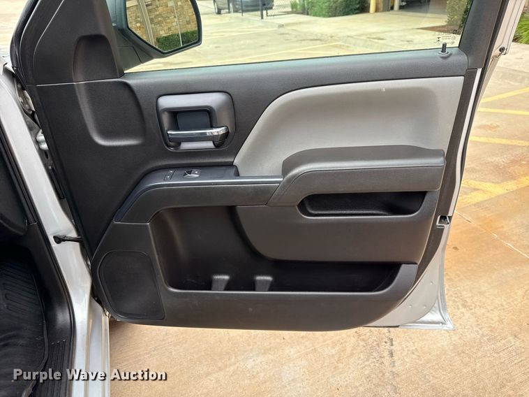 image for item DT6660 2017 Chevrolet Silverado 1500 Double Cab pickup truck