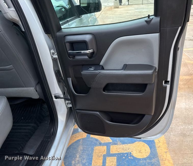 image for item DT6660 2017 Chevrolet Silverado 1500 Double Cab pickup truck