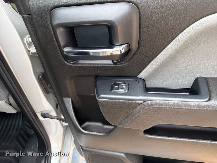 image for item DT6660 2017 Chevrolet Silverado 1500 Double Cab pickup truck