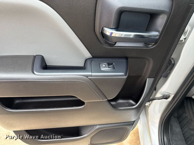 image for item DT6660 2017 Chevrolet Silverado 1500 Double Cab pickup truck