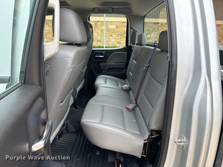 image for item DT6660 2017 Chevrolet Silverado 1500 Double Cab pickup truck