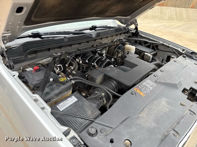 image for item DT6660 2017 Chevrolet Silverado 1500 Double Cab pickup truck