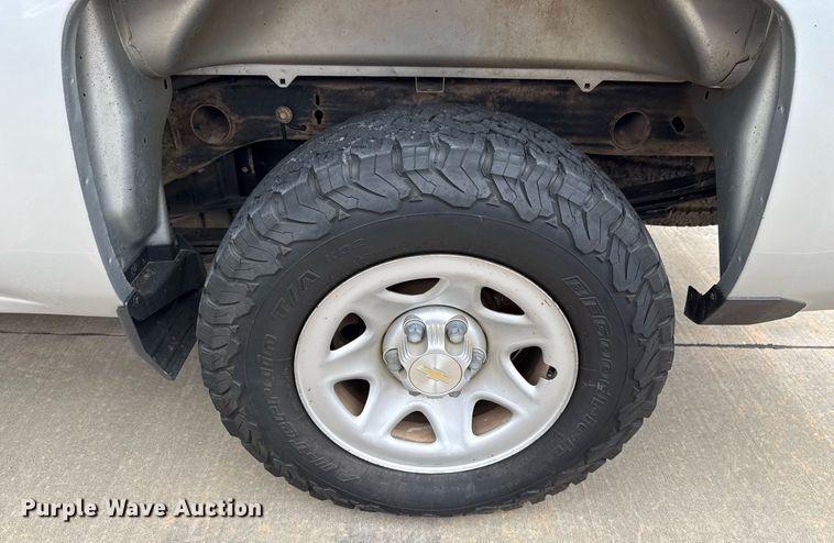 image for item DT6660 2017 Chevrolet Silverado 1500 Double Cab pickup truck