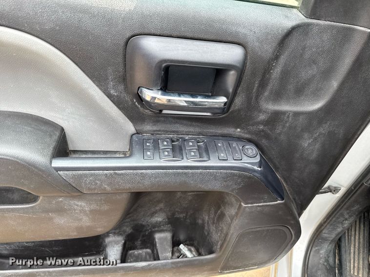 image for item DT6661 2016 Chevrolet Silverado 1500 Double Cab pickup truck