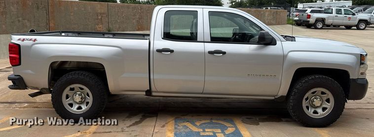 image for item DT6662 2016 Chevrolet Silverado 1500 Double Cab pickup truck