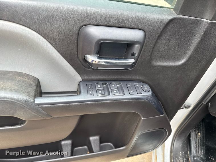 image for item DT6662 2016 Chevrolet Silverado 1500 Double Cab pickup truck