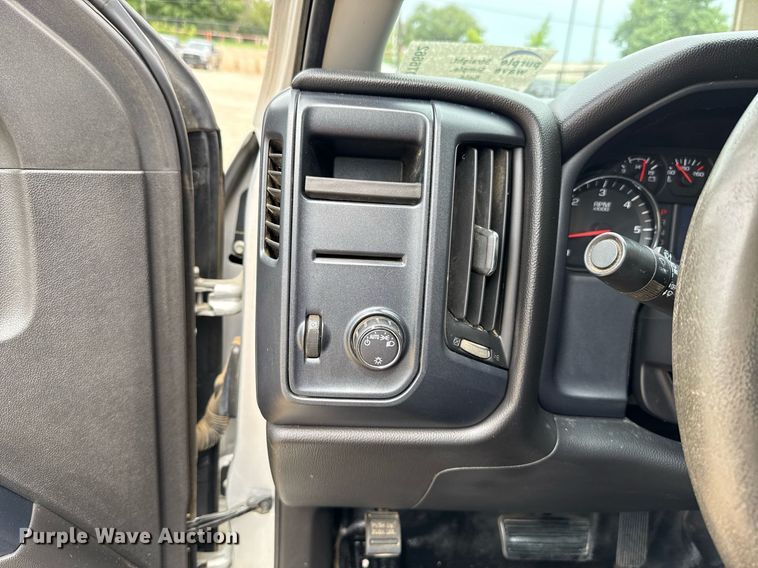 image for item DT6662 2016 Chevrolet Silverado 1500 Double Cab pickup truck