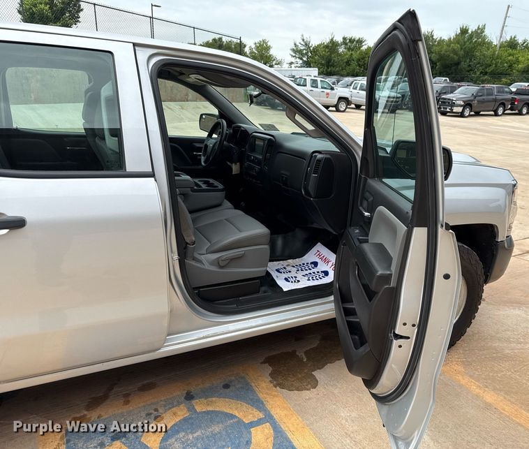 image for item DT6662 2016 Chevrolet Silverado 1500 Double Cab pickup truck