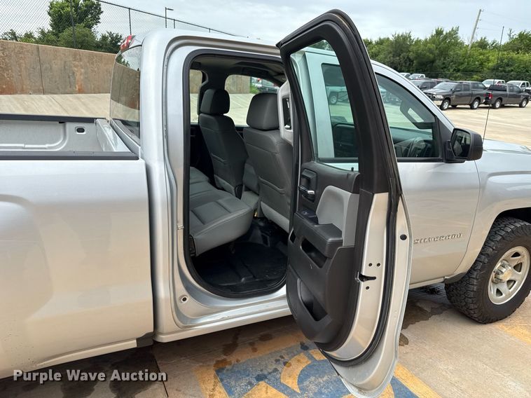 image for item DT6662 2016 Chevrolet Silverado 1500 Double Cab pickup truck