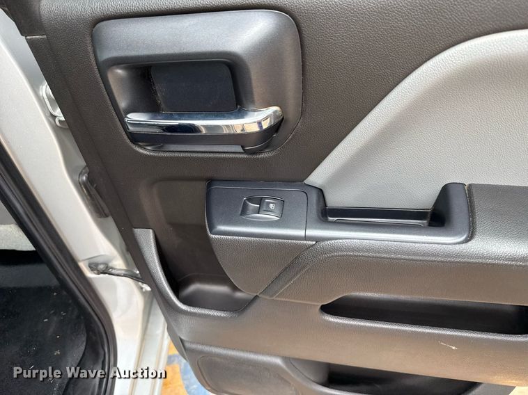 image for item DT6662 2016 Chevrolet Silverado 1500 Double Cab pickup truck