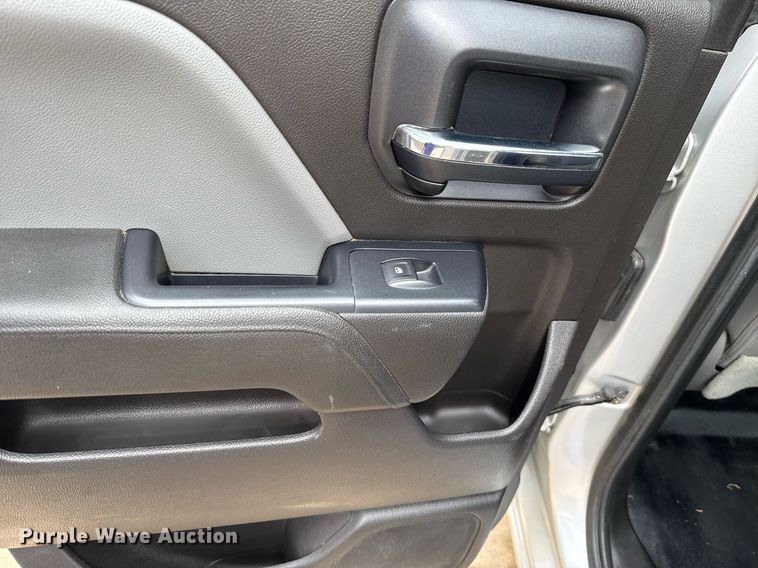 image for item DT6662 2016 Chevrolet Silverado 1500 Double Cab pickup truck