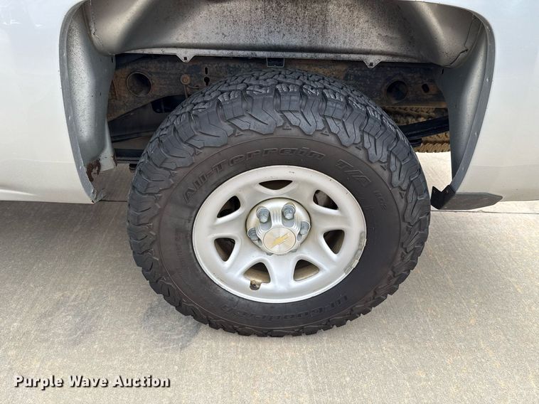 image for item DT6662 2016 Chevrolet Silverado 1500 Double Cab pickup truck