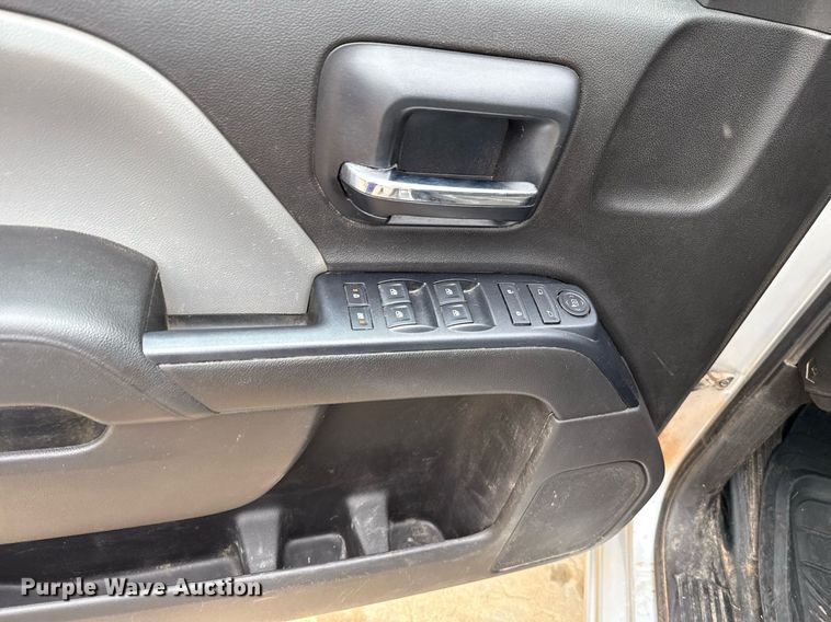 image for item DT6663 2016 Chevrolet Silverado 1500 Double Cab pickup truck