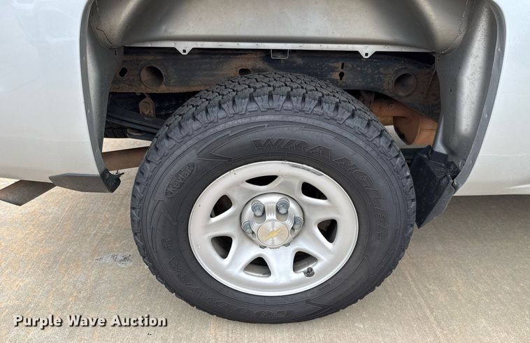 image for item DT6663 2016 Chevrolet Silverado 1500 Double Cab pickup truck