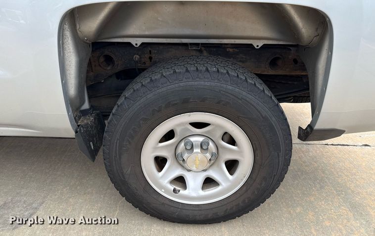 image for item DT6663 2016 Chevrolet Silverado 1500 Double Cab pickup truck