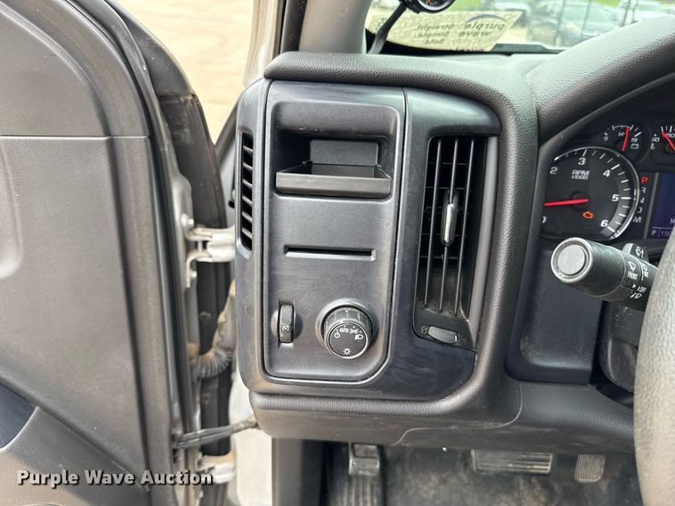 image for item DT6664 2016 Chevrolet Silverado 1500 Double Cab pickup truck