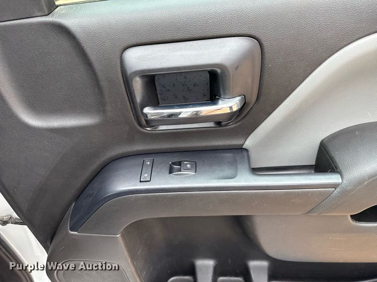 image for item DT6664 2016 Chevrolet Silverado 1500 Double Cab pickup truck